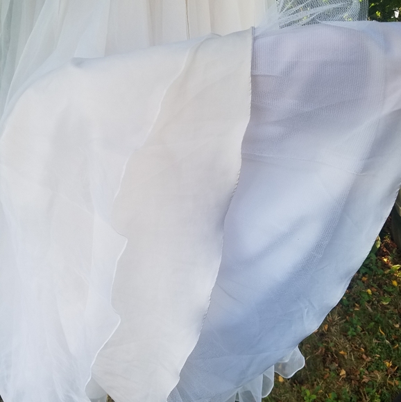 One of a Kind Wedding Dress - Picture 6 of 6